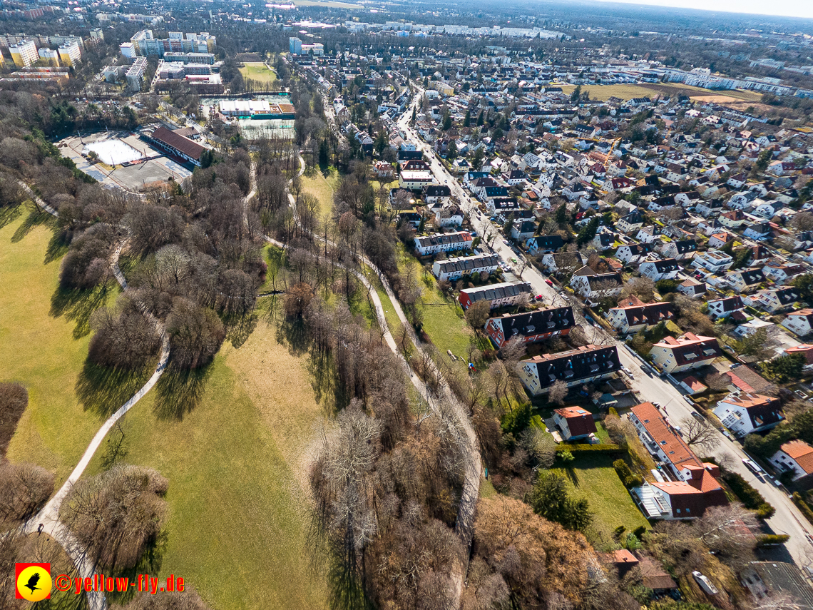 20.02.2023 -  Ostparksee und Schule am Strehleranger mit Umgebung in Neuperlach